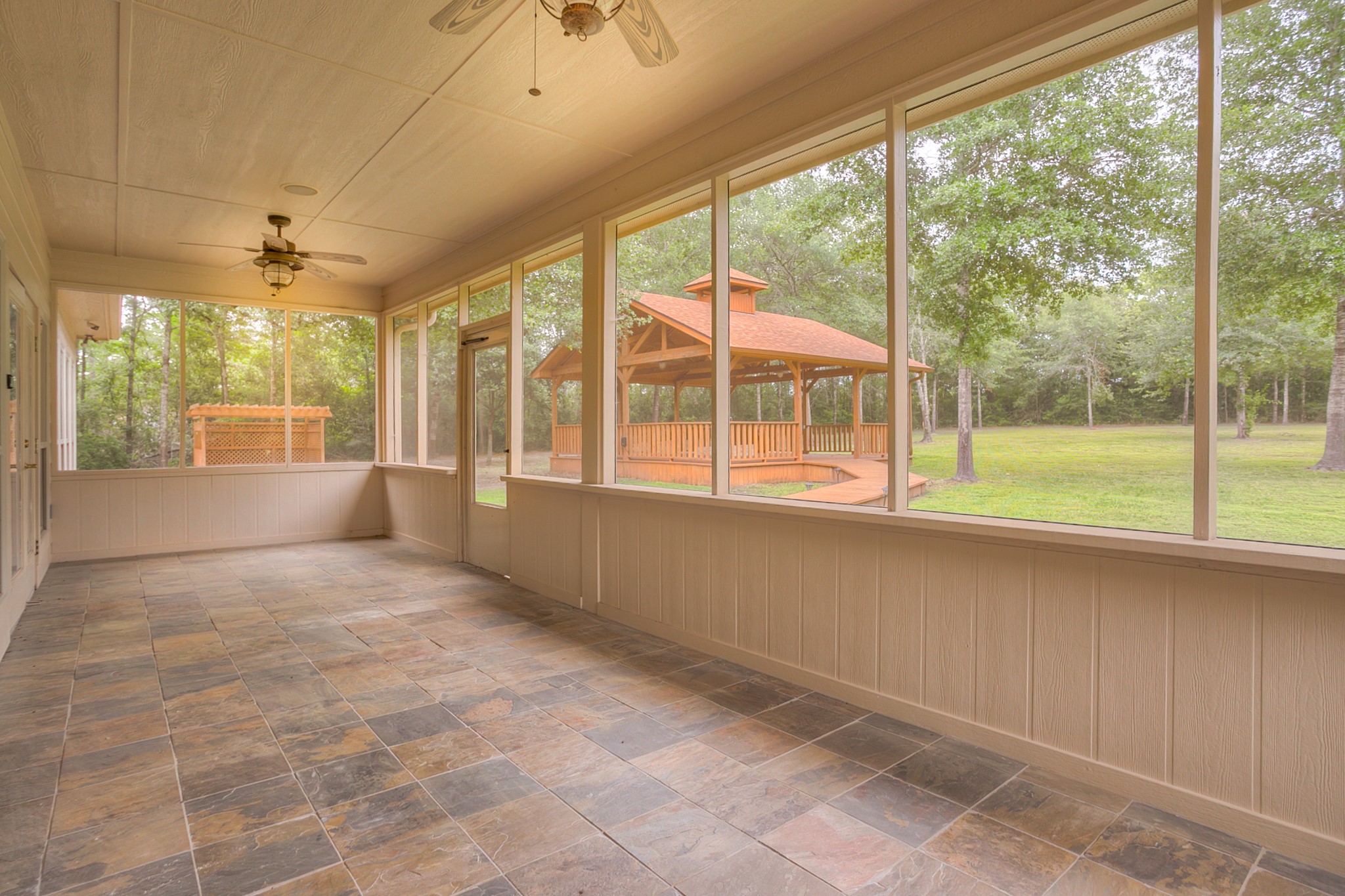 17 Emerald Oaks Court Huntsville TX 77320