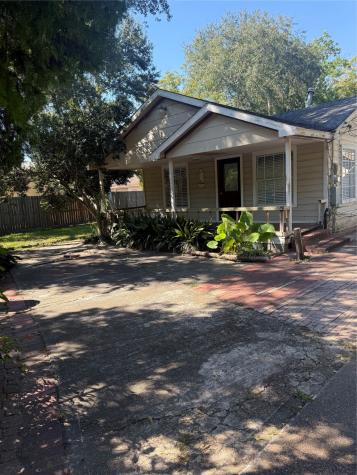 8313 Yale Street Houston TX 77037