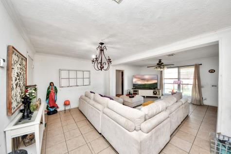 415 Halkies Road Houston TX 77587