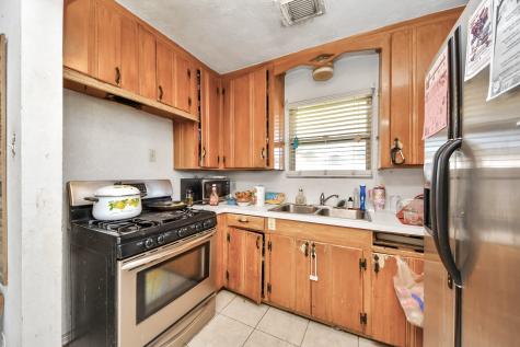 415 Halkies Road Houston TX 77587