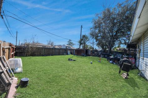 415 Halkies Road Houston TX 77587