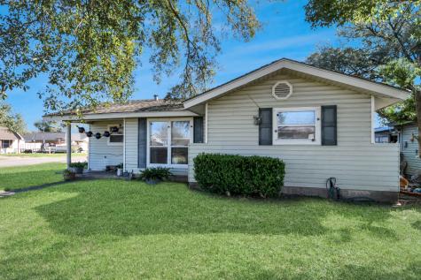 415 Halkies Road Houston TX 77587