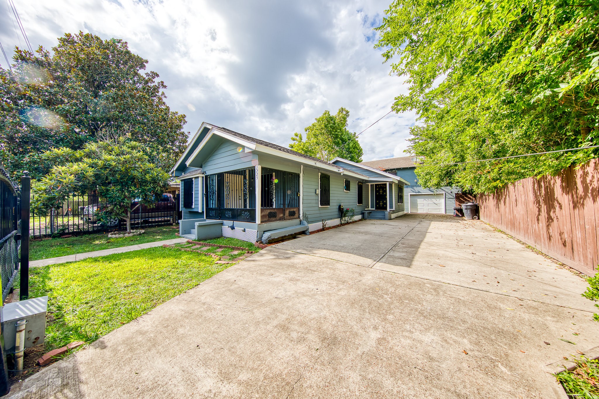 7225 Sherman Street Houston TX 77011