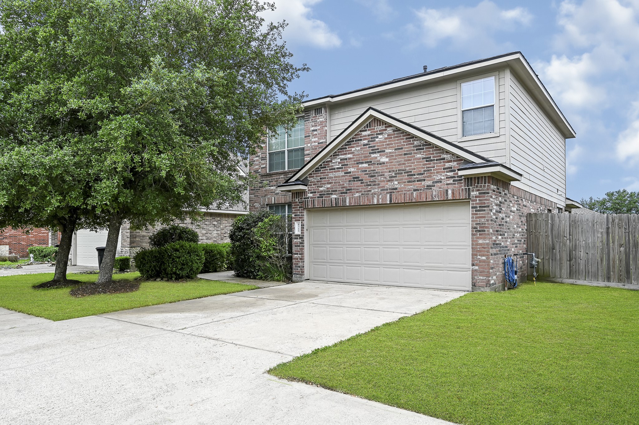8315 Littlehip Hawthorn Drive Baytown TX 77523