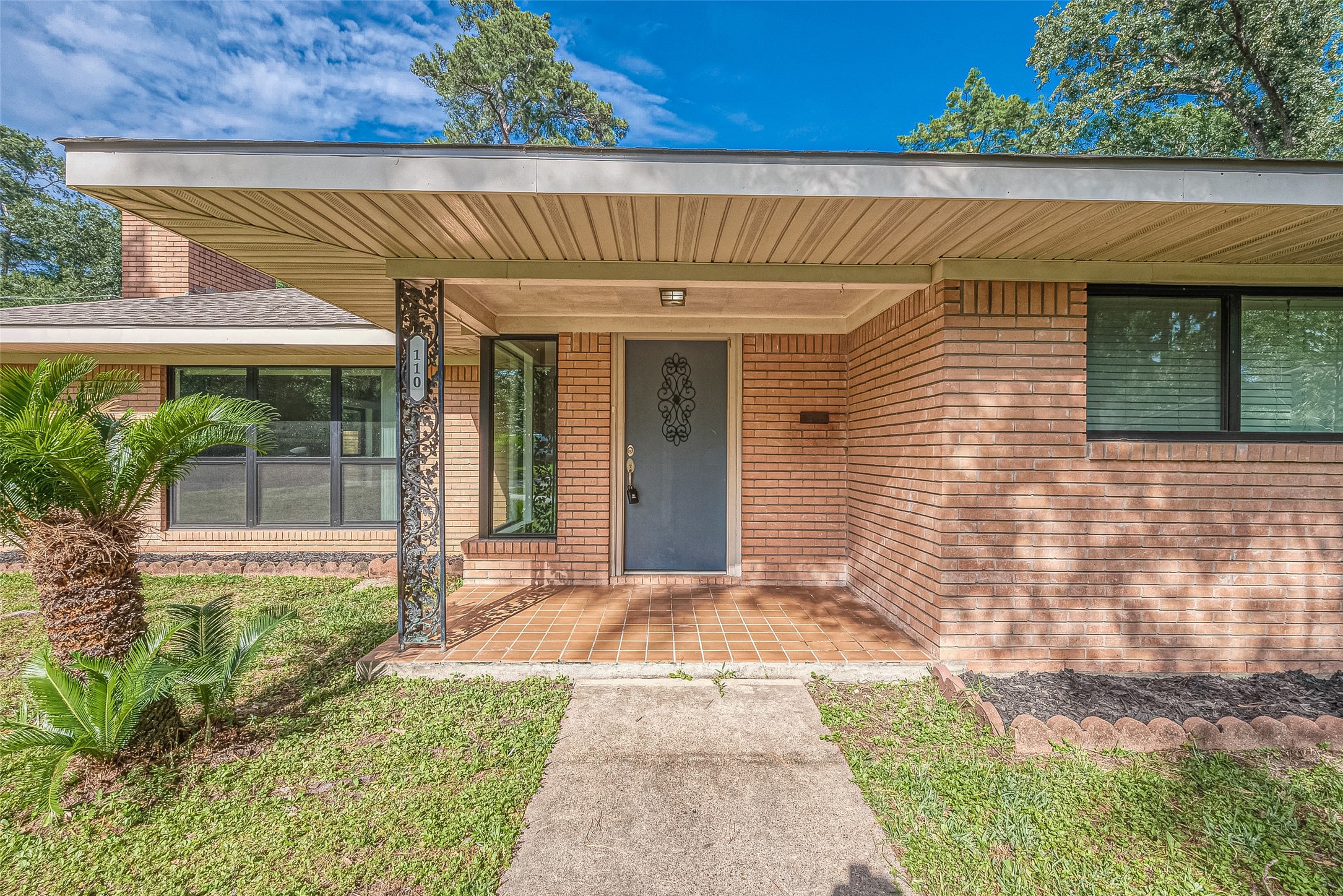110 S Woodsway Street W Conroe TX 77301