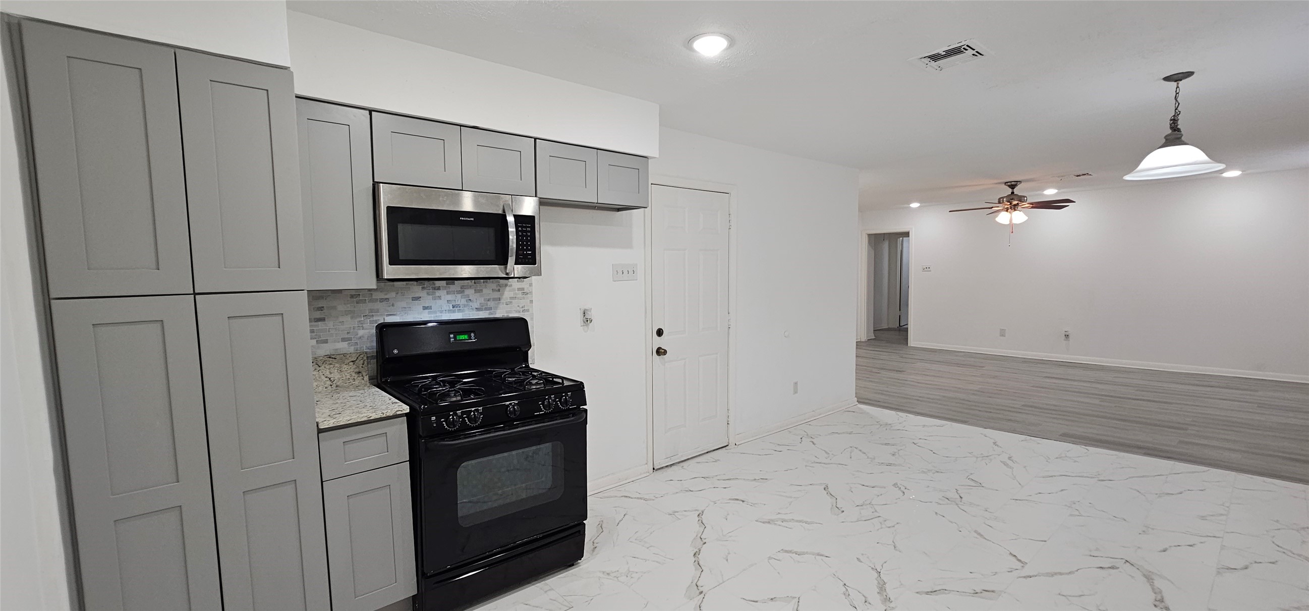 5515 Jackwood Street Houston TX 77096