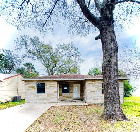1824 Reese Street Liberty TX 77575