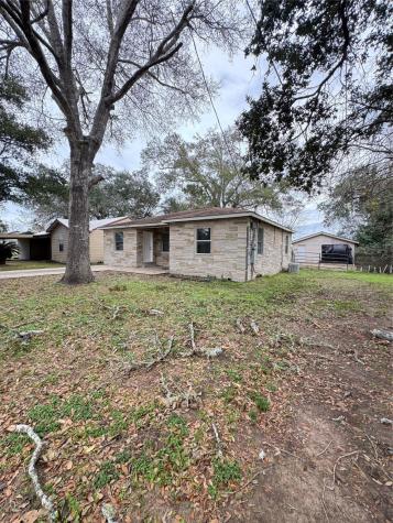 1824 Reese Street Liberty TX 77575