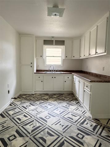 1824 Reese Street Liberty TX 77575