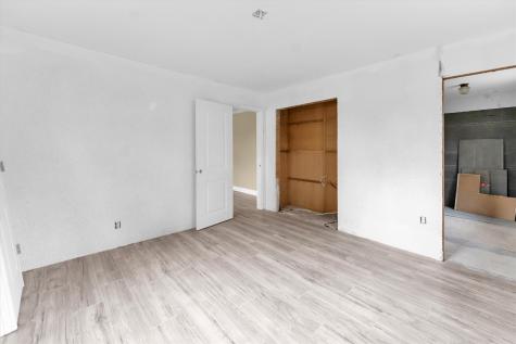 909 Ives Creek Road Bellville TX 77418