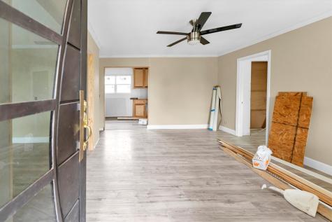 909 Ives Creek Road Bellville TX 77418