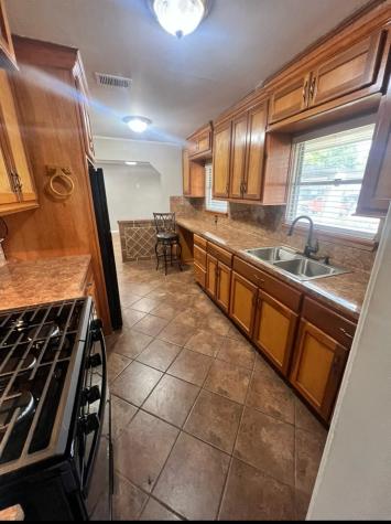 1330 Elton Street Houston TX 77034