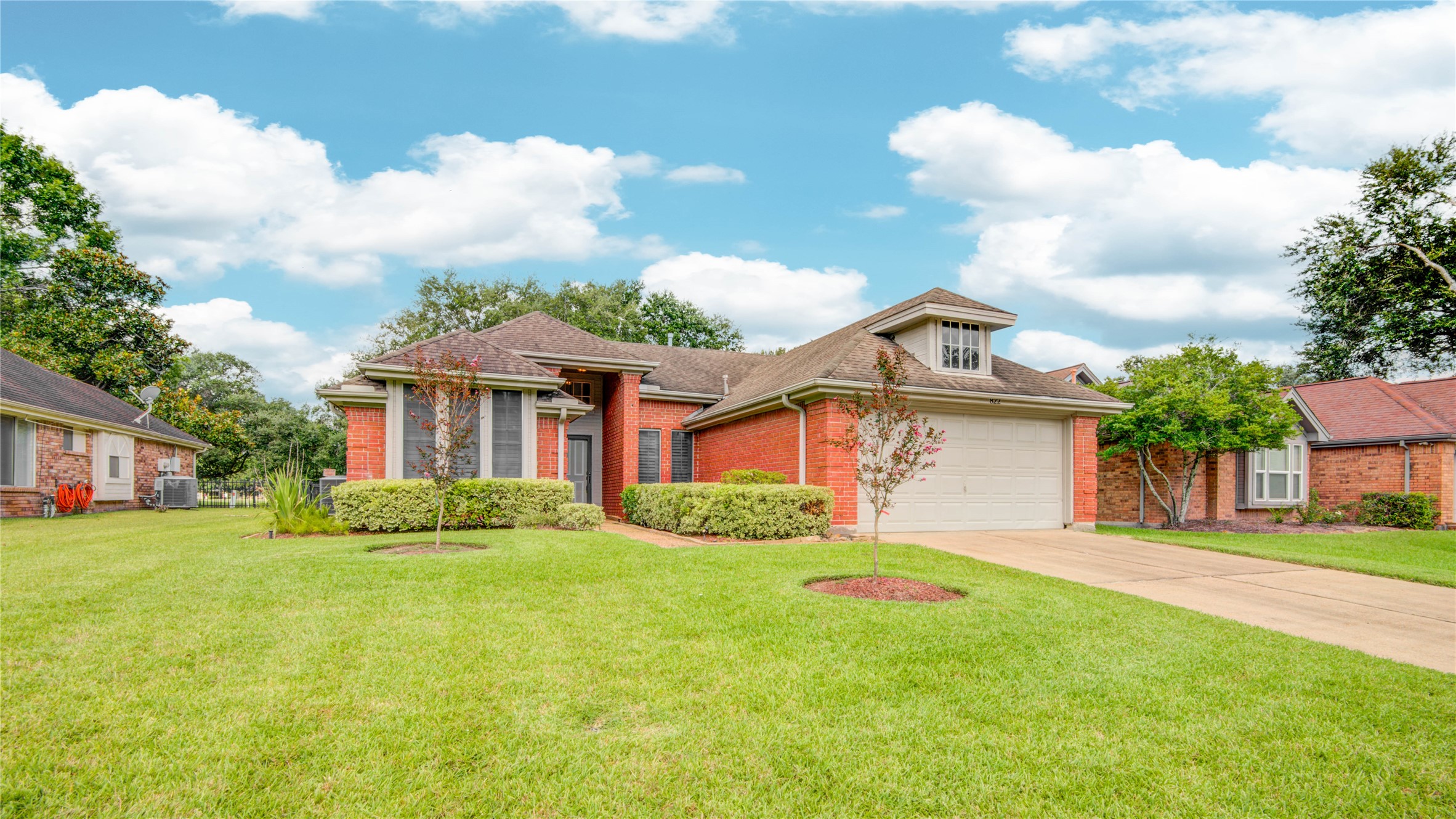822 Maple Branch Lane Pearland TX 77584