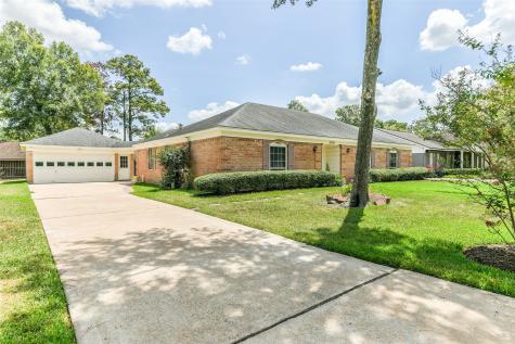 2705 Williamsburg Drive Dickinson TX 77539