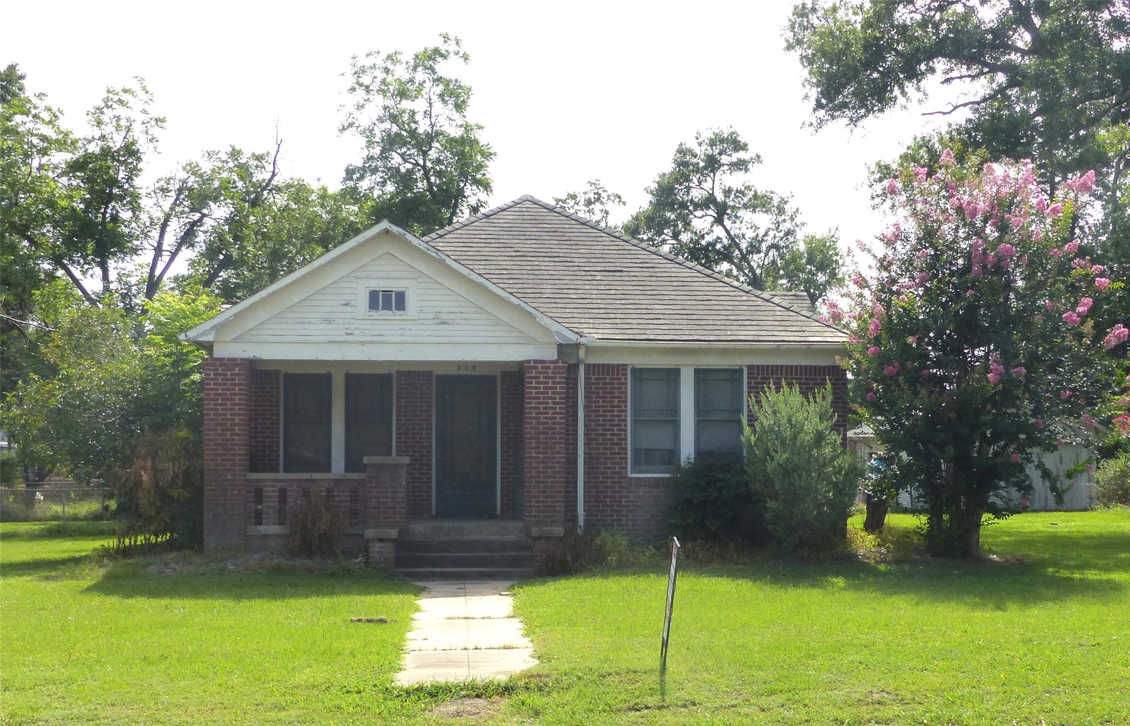408 N Meyer Street Sealy TX 77474