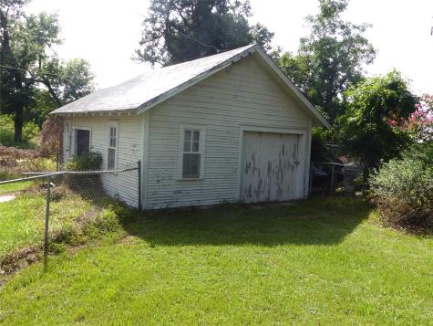 408 N Meyer Street Sealy TX 77474