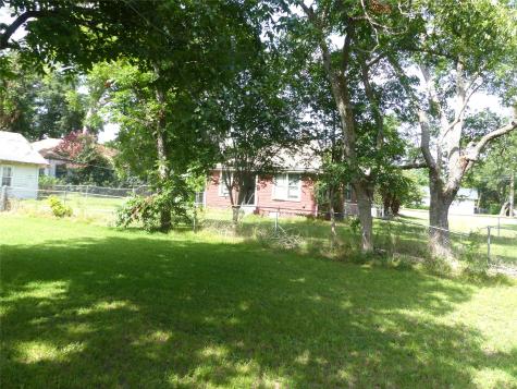 408 N Meyer Street Sealy TX 77474