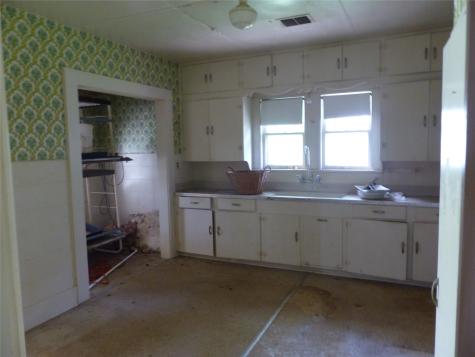 408 N Meyer Street Sealy TX 77474