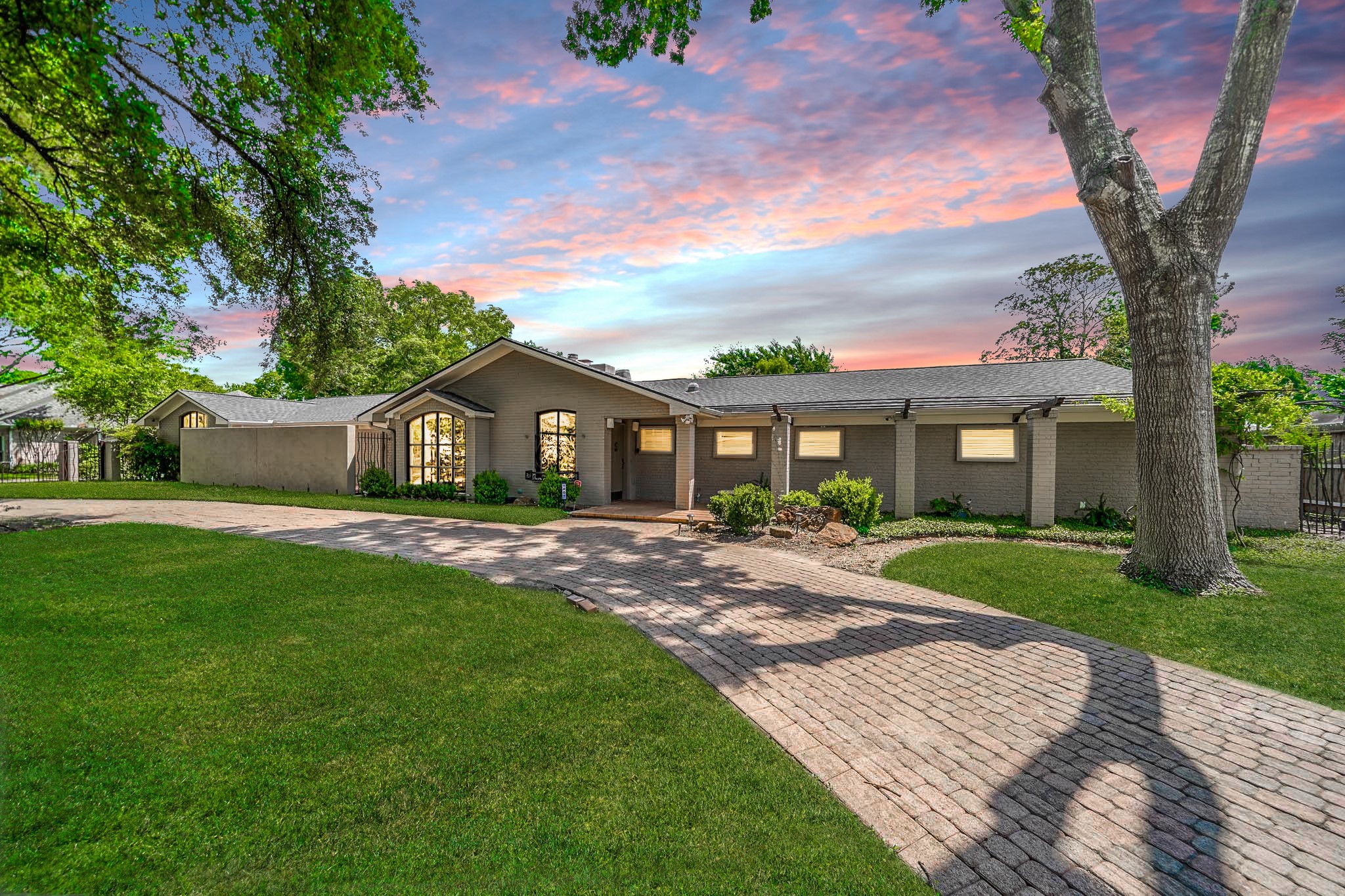 1407 Briar Bayou Drive Houston TX 77077