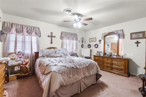 1904 Amy Drive Baytown TX 77520