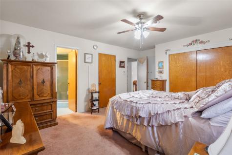 1904 Amy Drive Baytown TX 77520