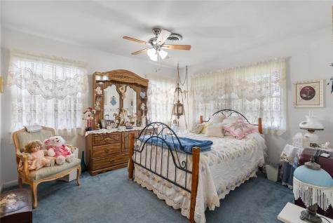 1904 Amy Drive Baytown TX 77520