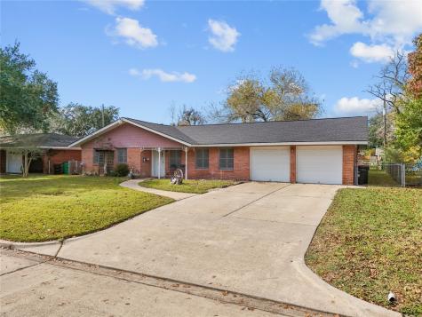 1904 Amy Drive Baytown TX 77520