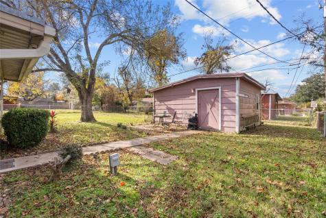 1904 Amy Drive Baytown TX 77520