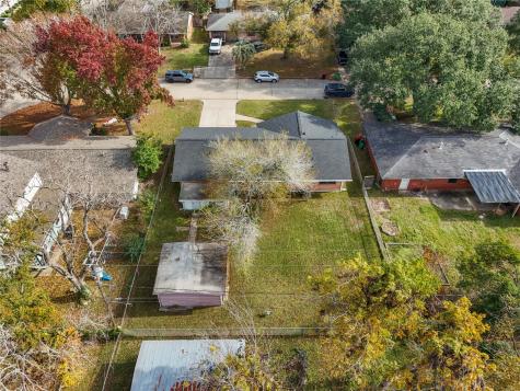 1904 Amy Drive Baytown TX 77520