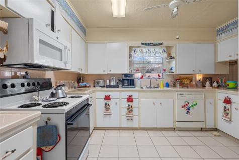 1904 Amy Drive Baytown TX 77520
