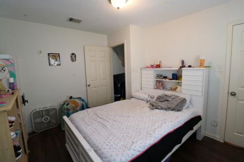 878 Darbydale Crossing Lane Houston TX 77090