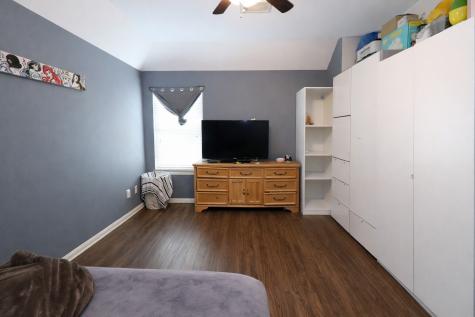 878 Darbydale Crossing Lane Houston TX 77090