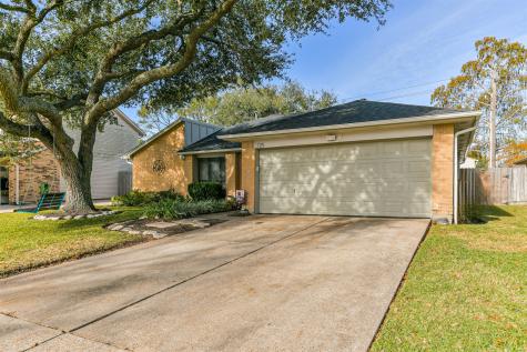 725 Canyon Springs Drive La Porte TX 77571