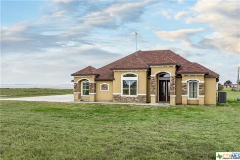 672 Bay Meadow Drive Port Lavaca TX 77979