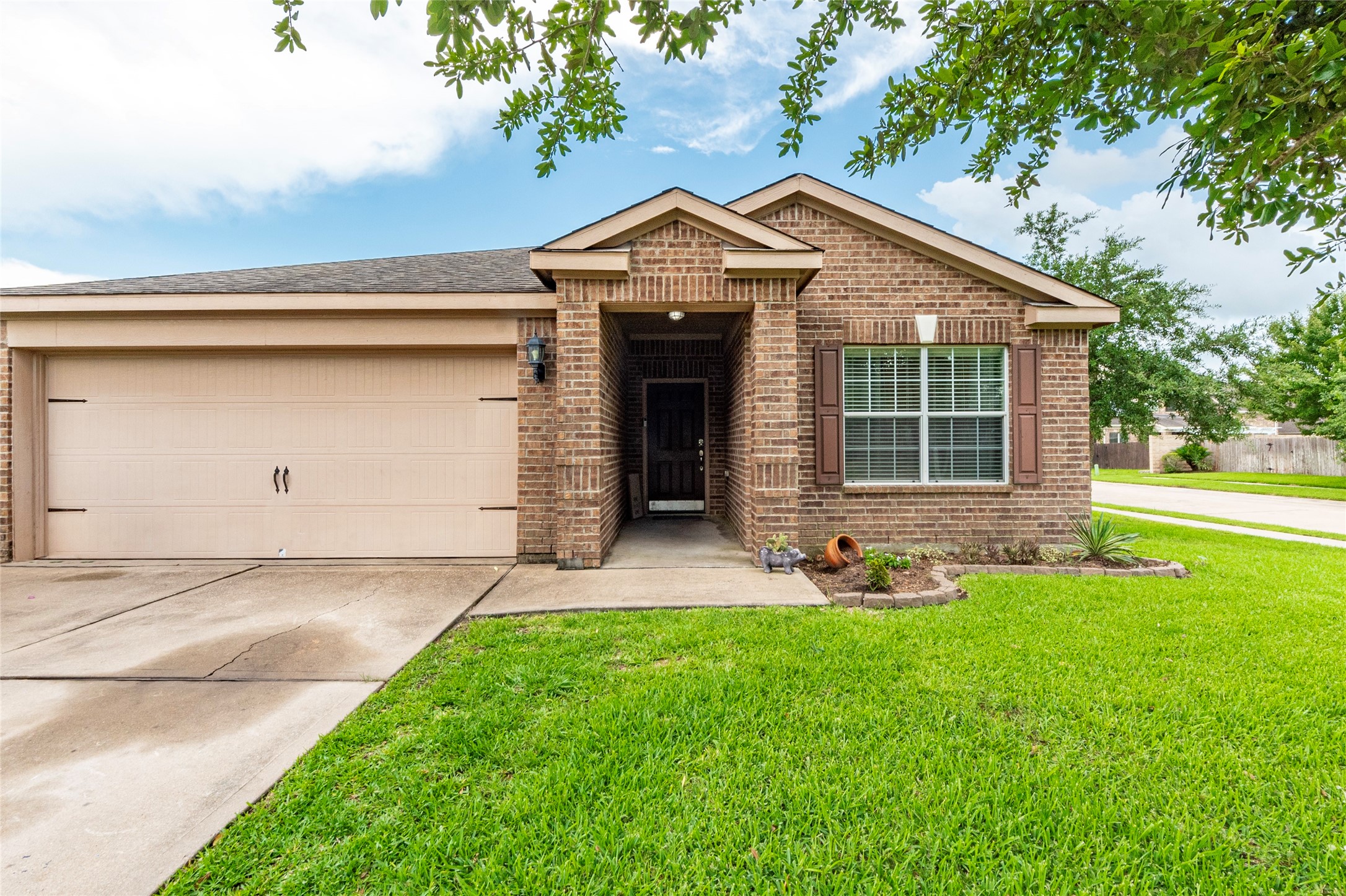 9511 Peridot Green Drive Rosharon TX 77583
