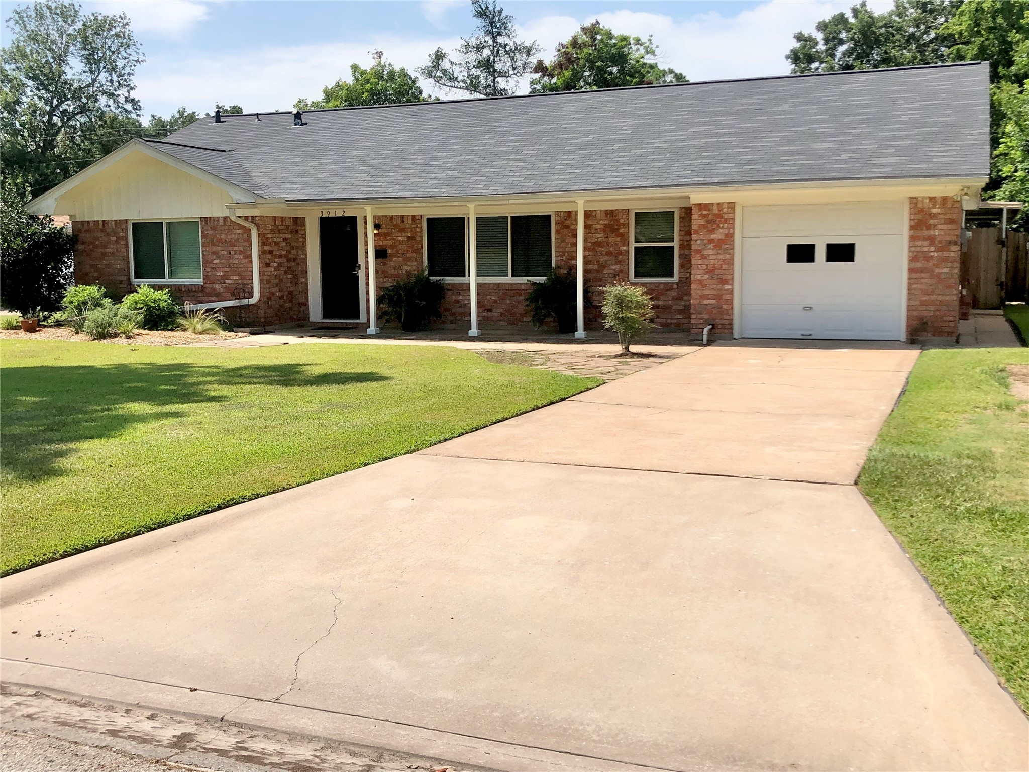3912 Aggie Drive Bay City TX 77414