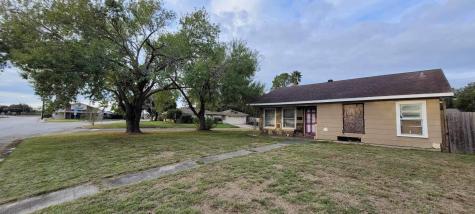 812 W Sterling Street Baytown TX 77520