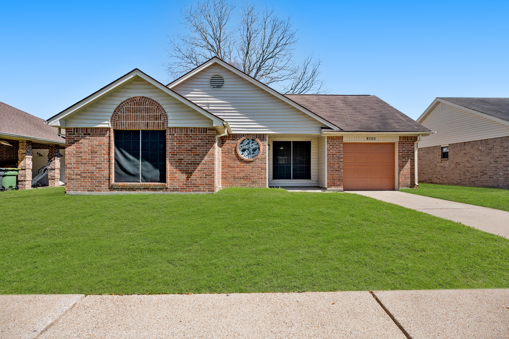 1035 Oxford Drive Pearland TX 77584