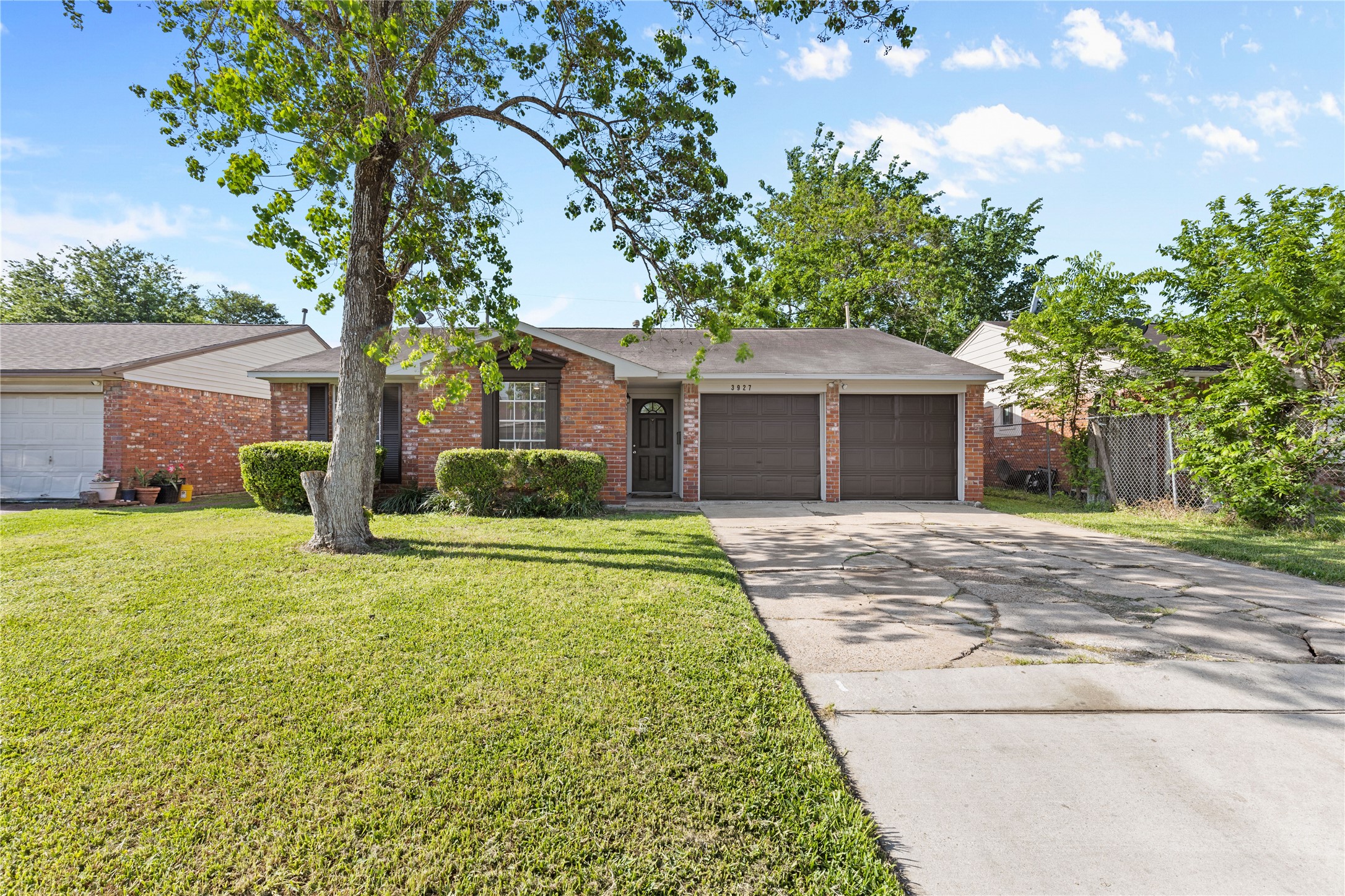 3927 Westhampton Drive Houston TX 77045