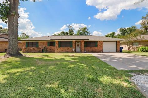 606 Marshall Street West Columbia TX 77486