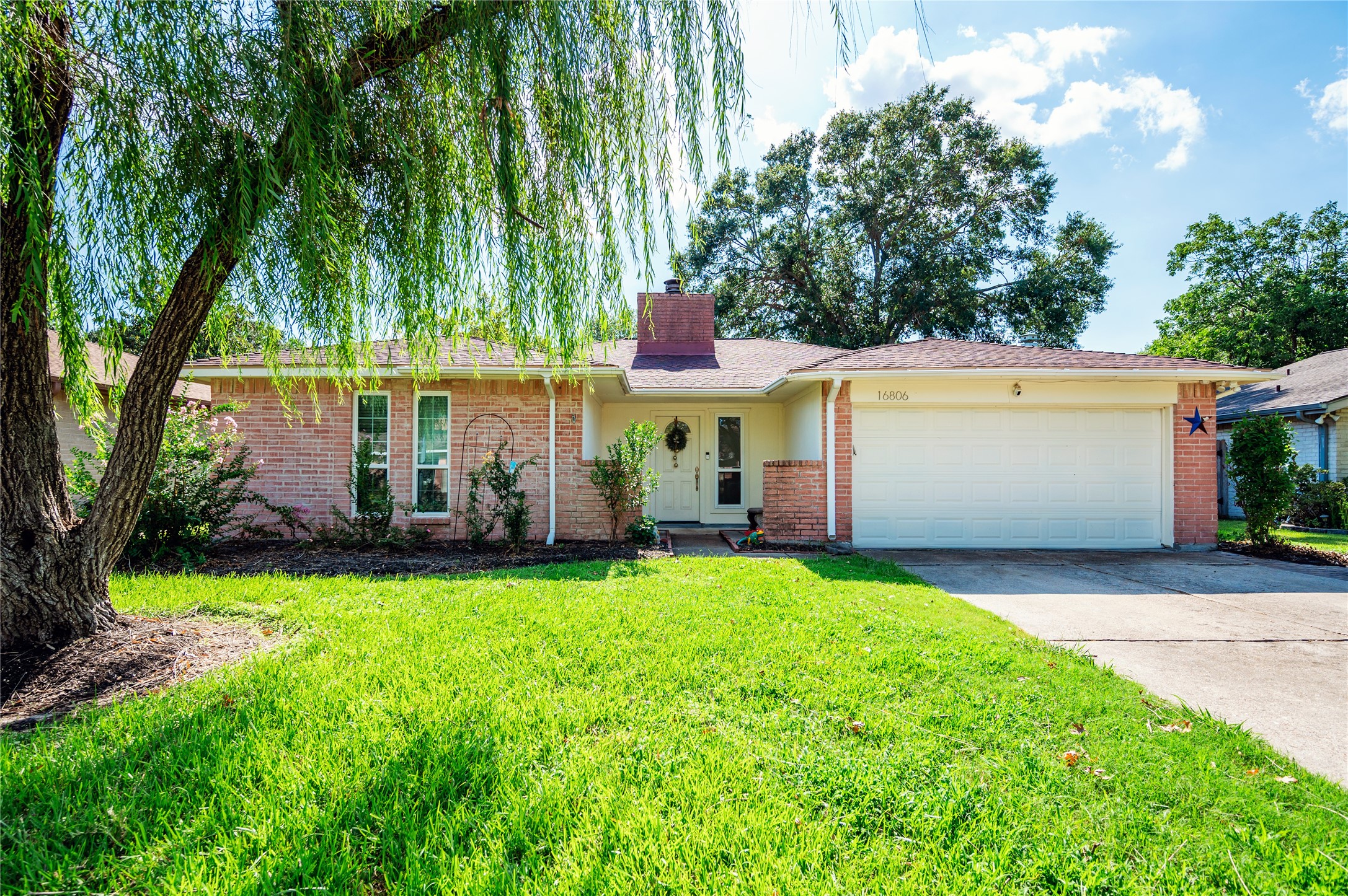 16806 Aprilmont Drive Sugar Land TX 77498