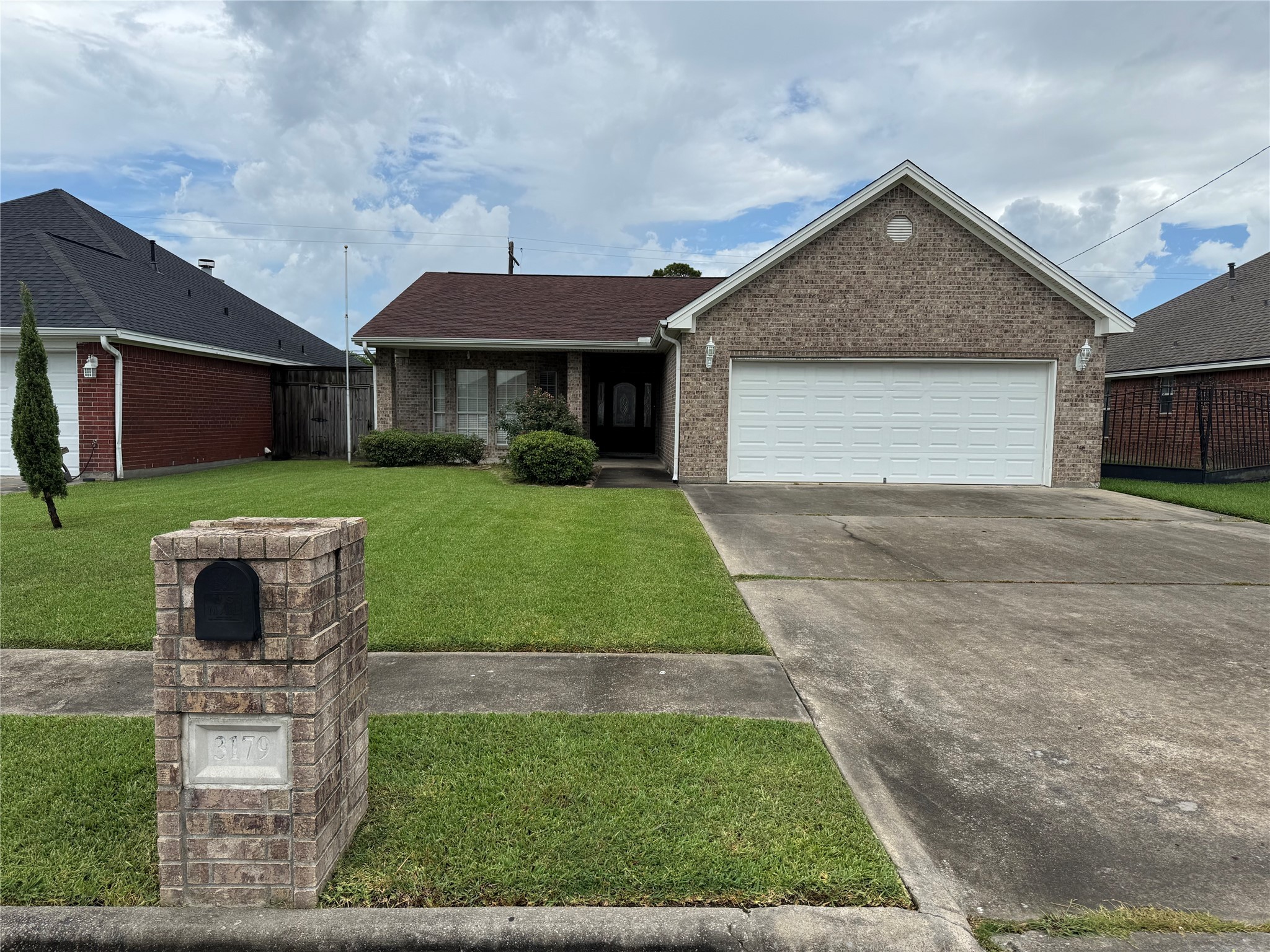 3179 Williamsburg Lane Port Neches TX 77651