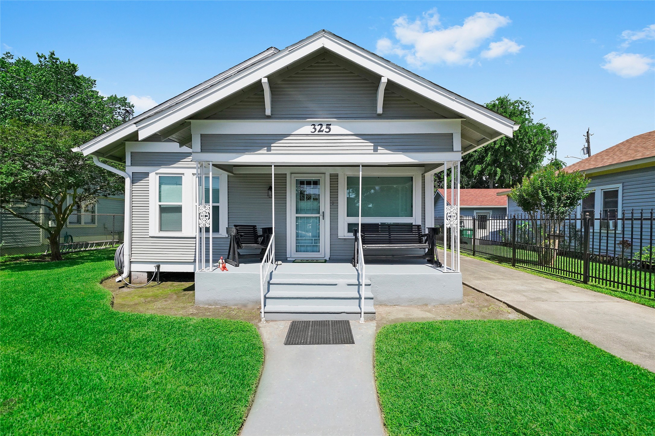 325 N Sidney Street Houston TX 77003
