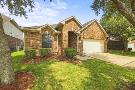 2522 Windy Vale Trail Fresno TX 77545