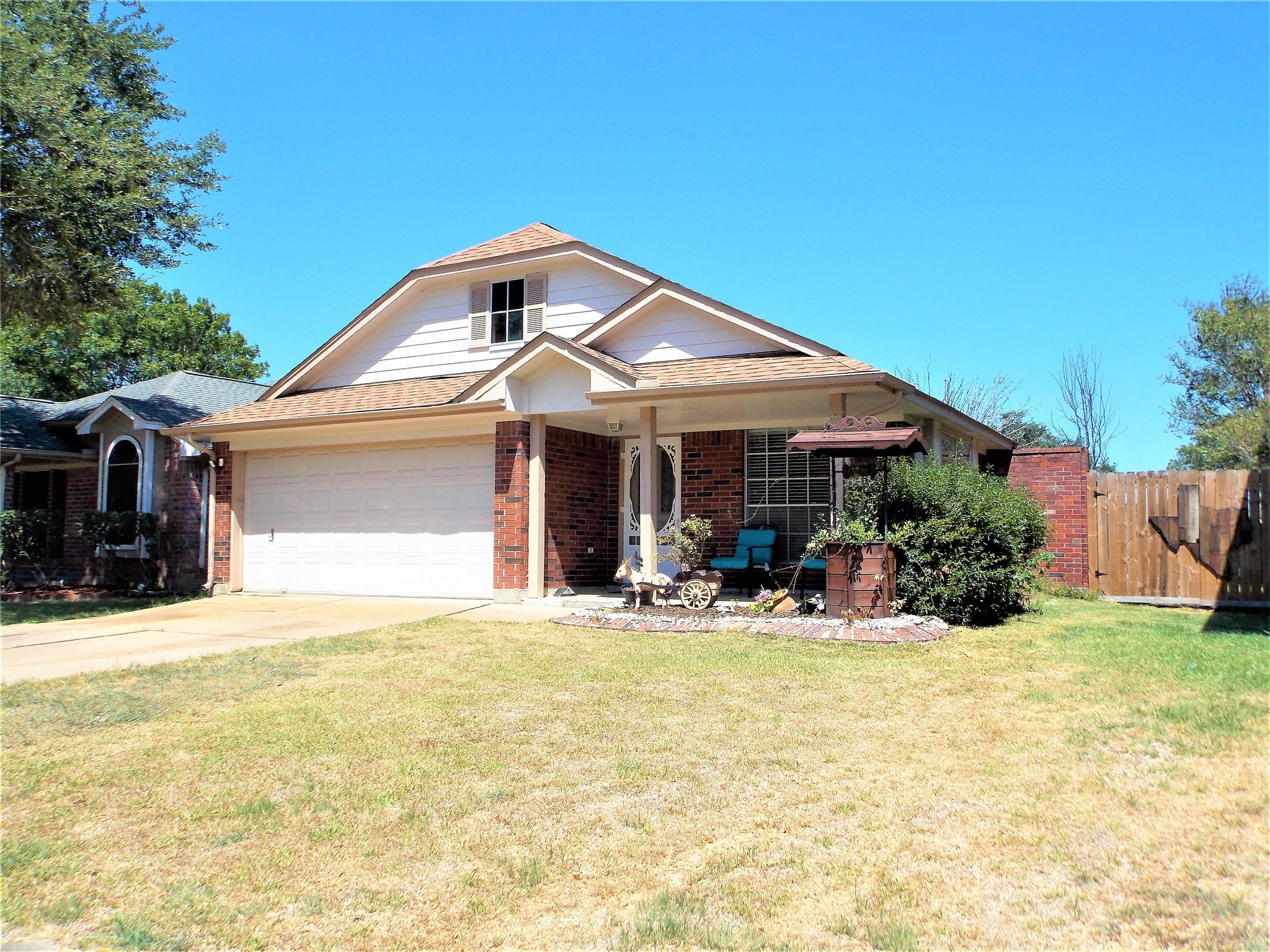212 Almond Drive Lake Jackson TX 77566