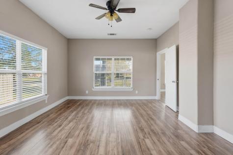 308 E Phillips Street Conroe TX 77301