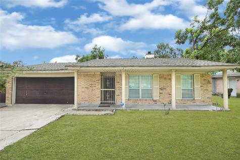 954 W Bertrand Street Houston TX 77088