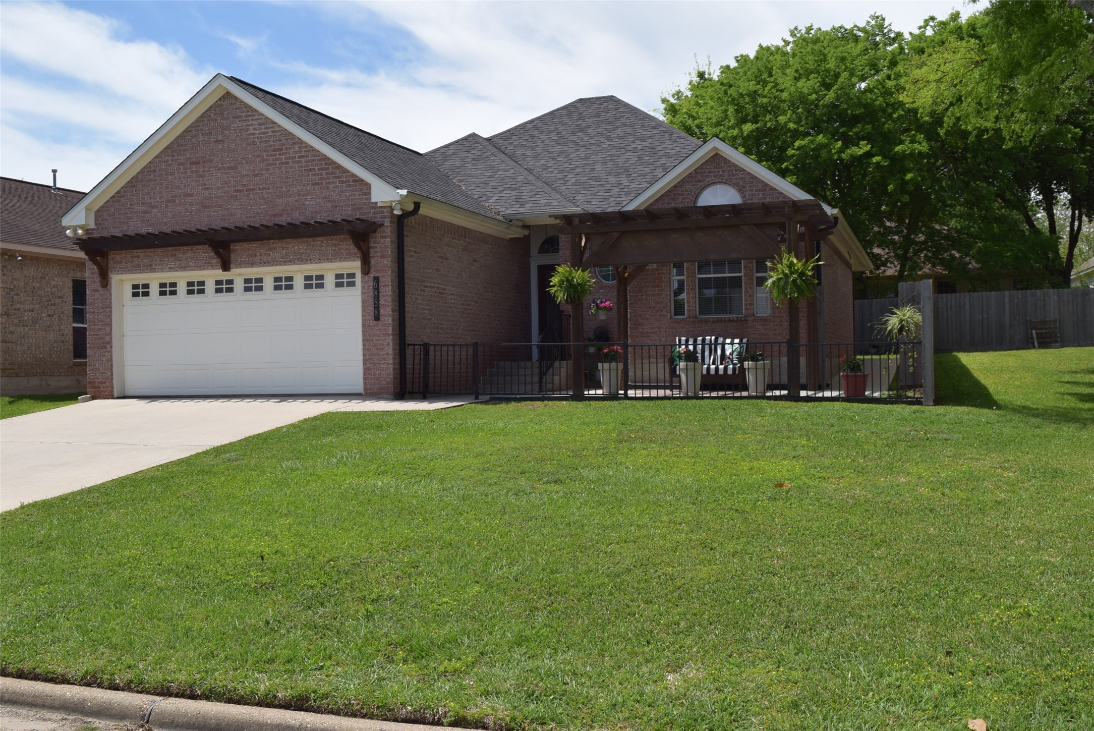 6858 Kingston Cove Lane Willis TX 77318