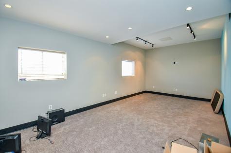 5712 Val Verde Street Houston TX 77057