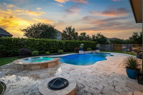 1020 Point Isabel Lane Friendswood TX 77546
